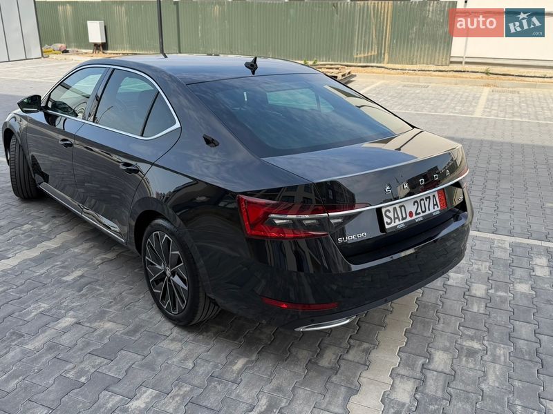 Ліфтбек Skoda Superb 2022 в Ужгороді