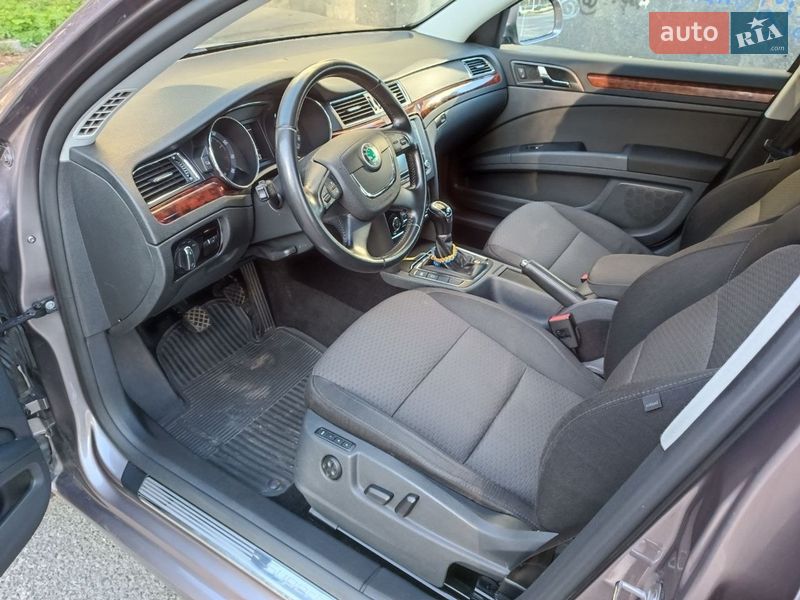 Універсал Skoda Superb 2012 в Києві фото 16 Універсал Skoda Superb 2012 в Києві