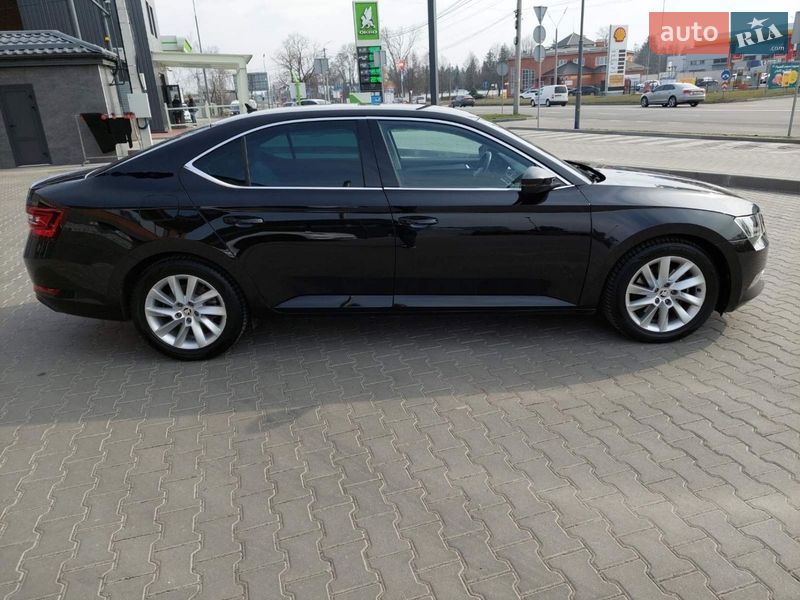 Ліфтбек Skoda Superb 2016 в Києві фото 6 Ліфтбек Skoda Superb 2016 в Києві