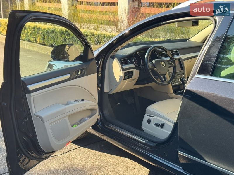 Універсал Skoda Superb 2014 в Києві фото 32 Універсал Skoda Superb 2014 в Києві