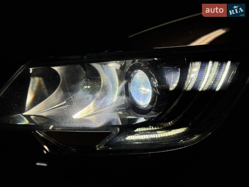 Універсал Skoda Superb 2014 в Києві фото 64 Універсал Skoda Superb 2014 в Києві