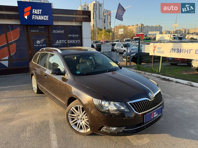 Универсал Skoda Superb 2013 в Киеве
