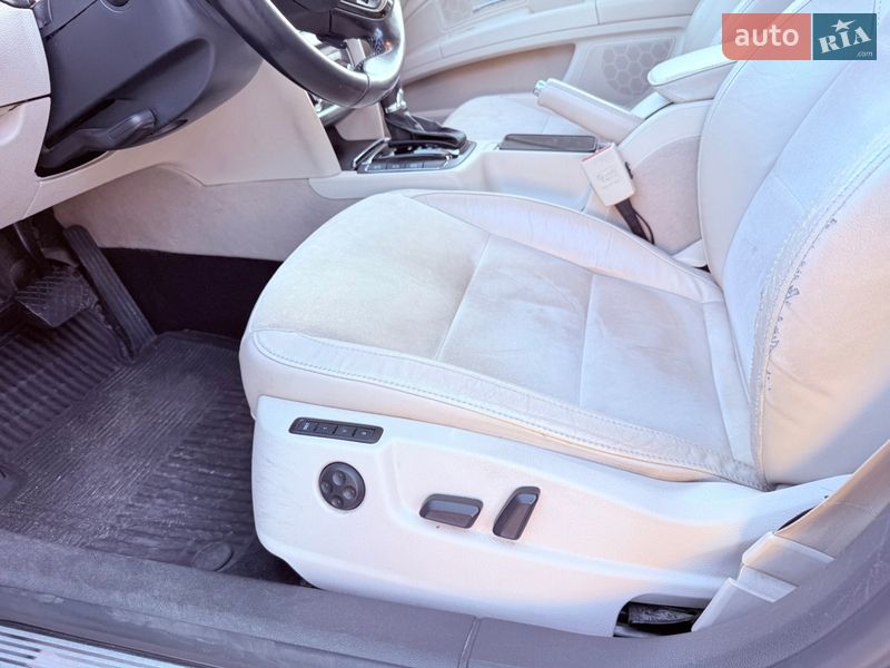 Универсал Skoda Superb 2013 в Киеве