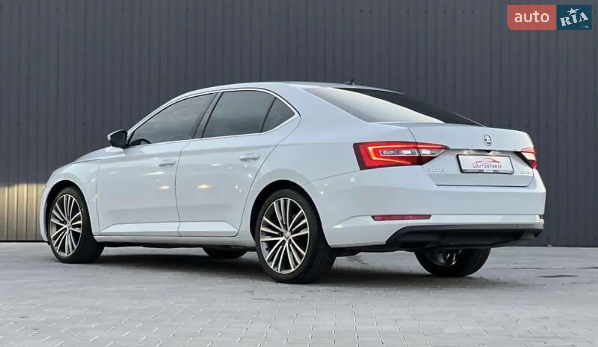 2018 Skoda Superb - мініатюра 3