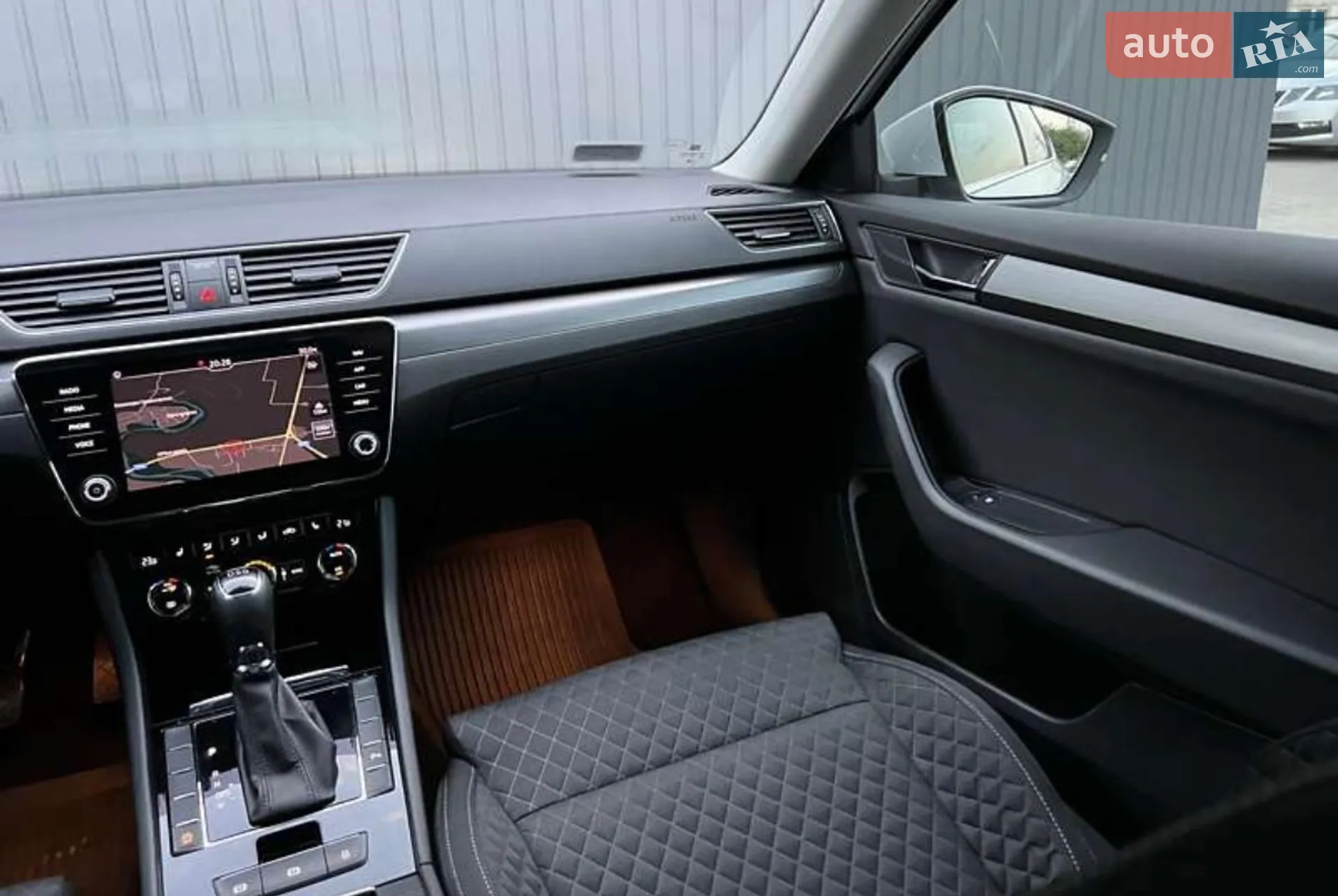 2018 Skoda Superb - мініатюра 13