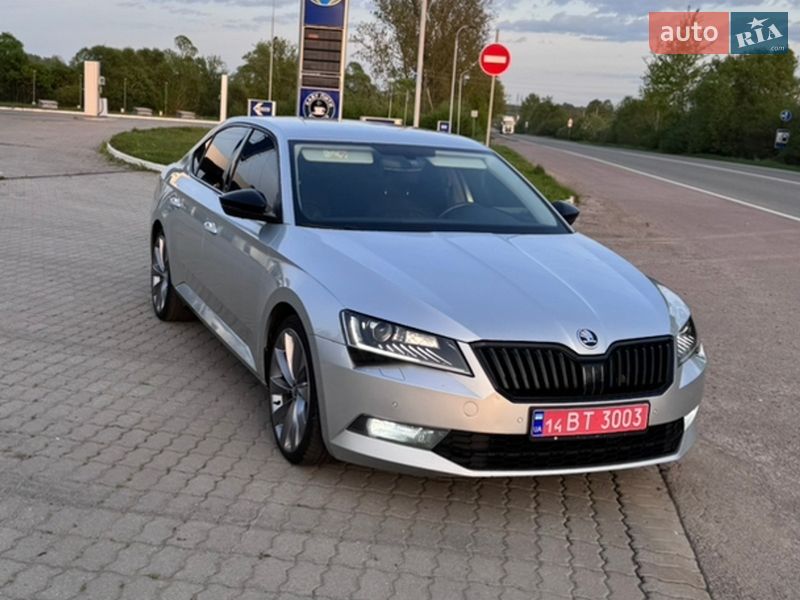 Ліфтбек Skoda Superb 2017 в Долині