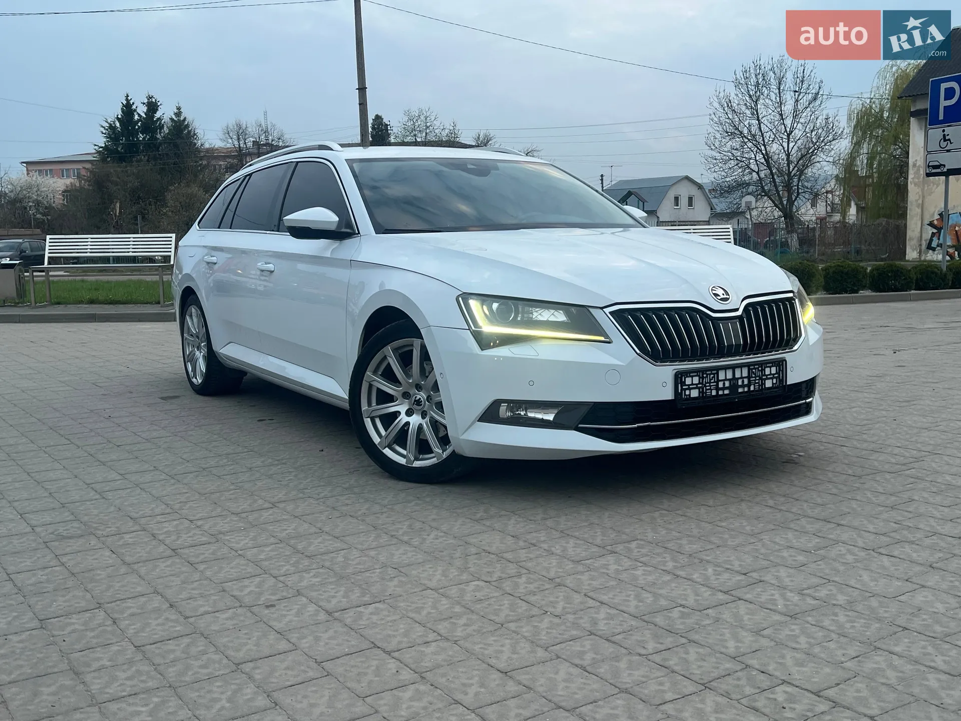 2016 Skoda Superb - мініатюра 22