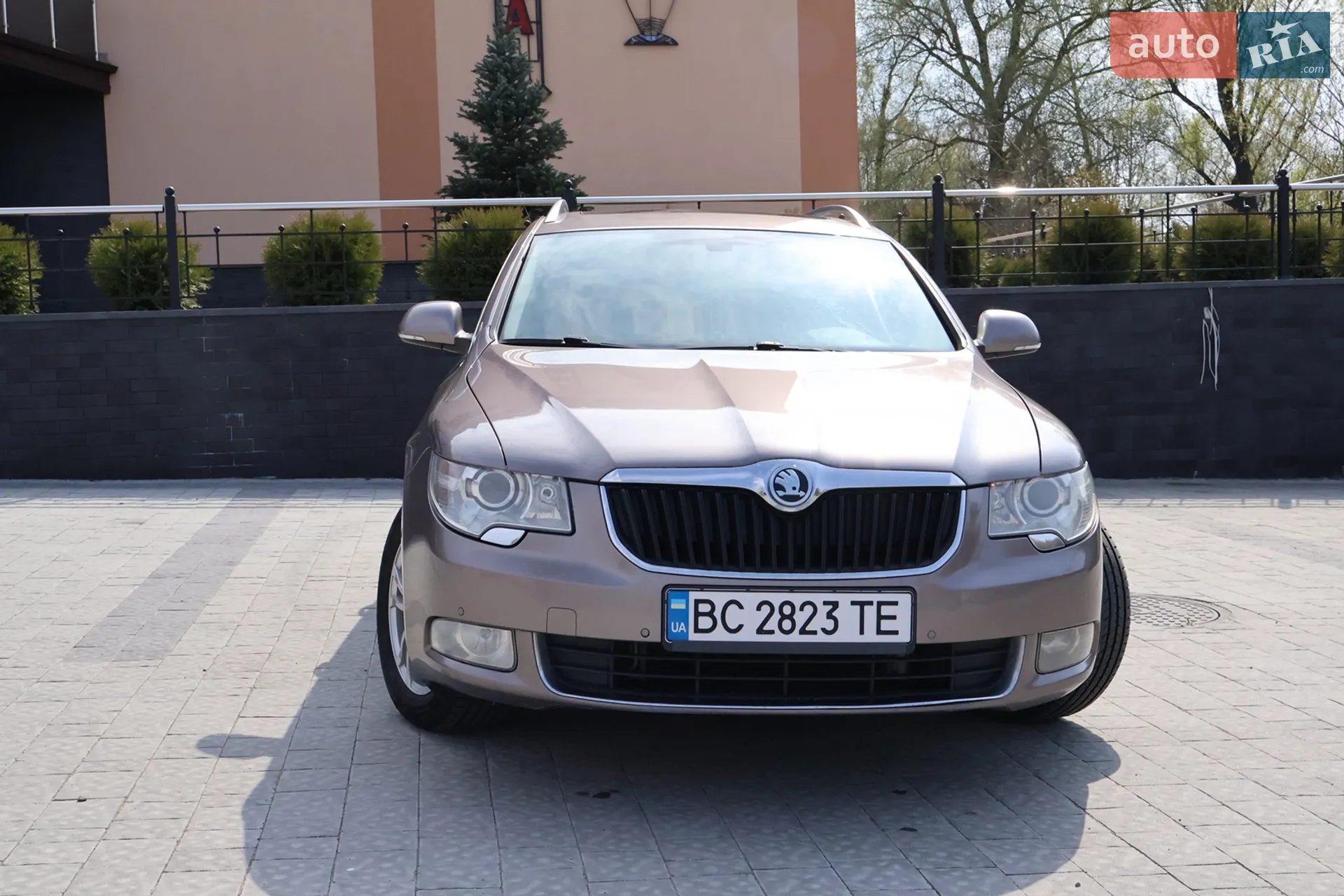 2010 Skoda Superb - мініатюра 21