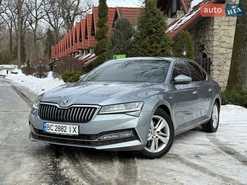 Skoda Superb 2021