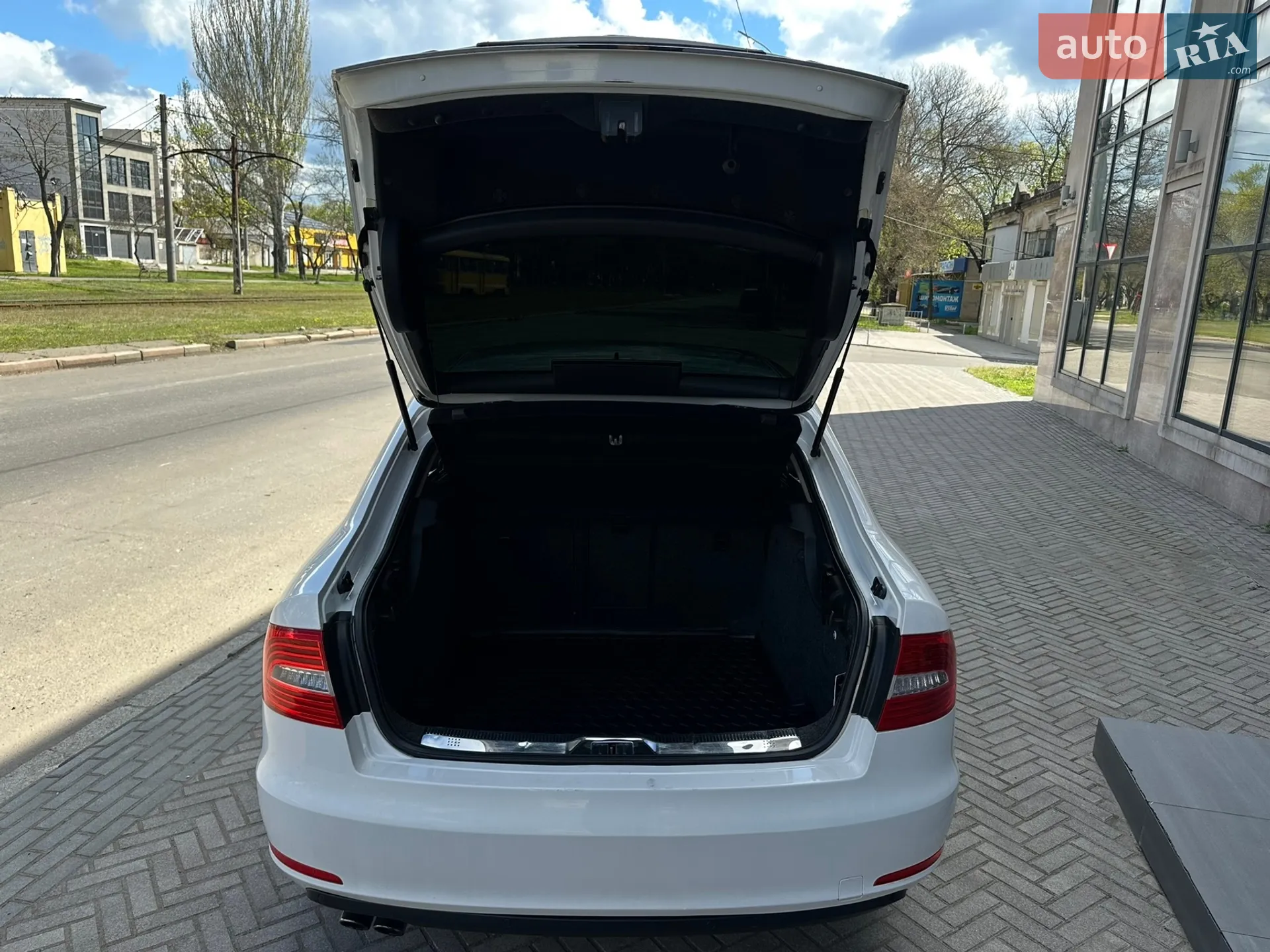 2013 Skoda Superb - мініатюра 42