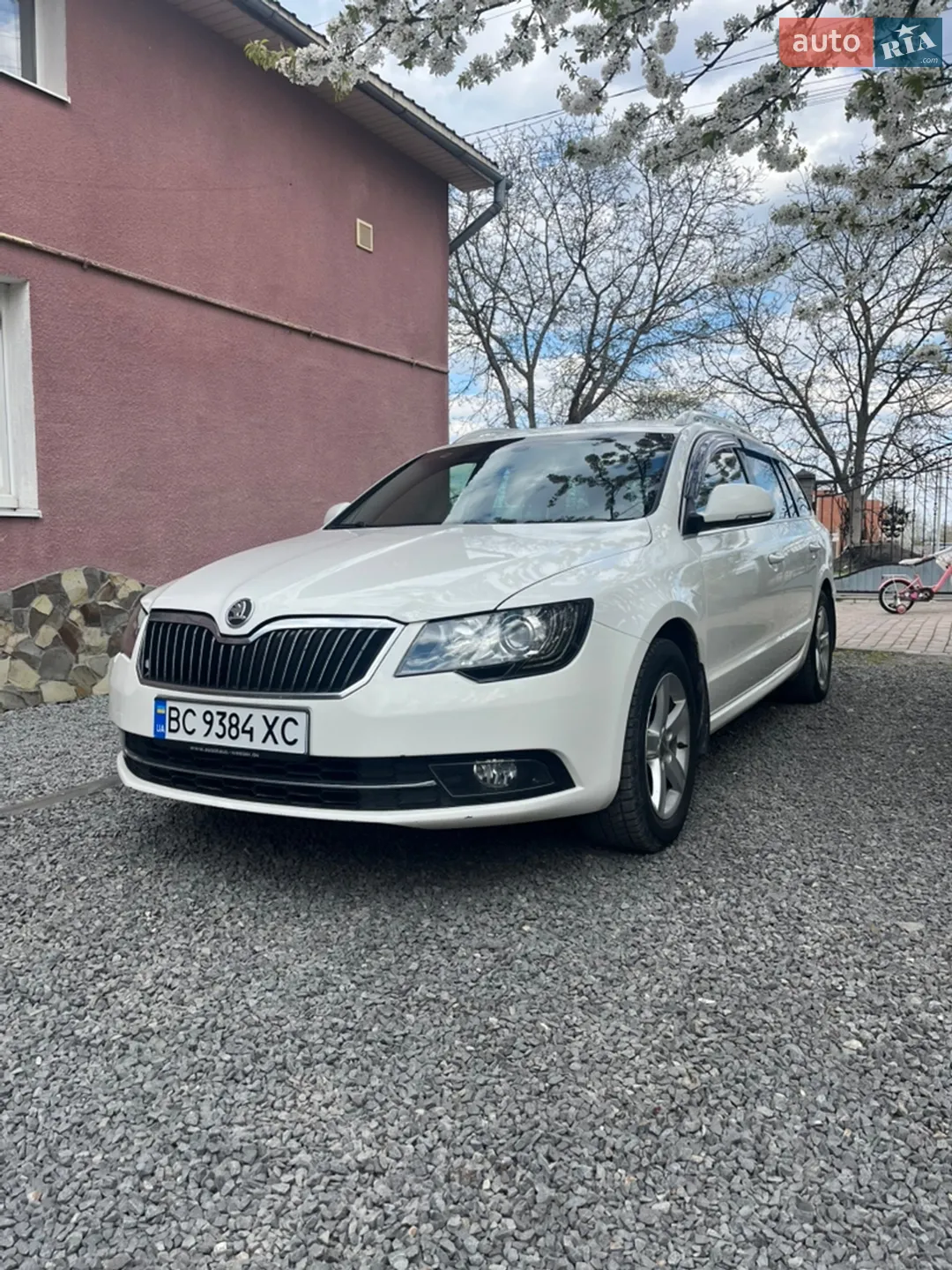 2013 Skoda Superb - мініатюра 2