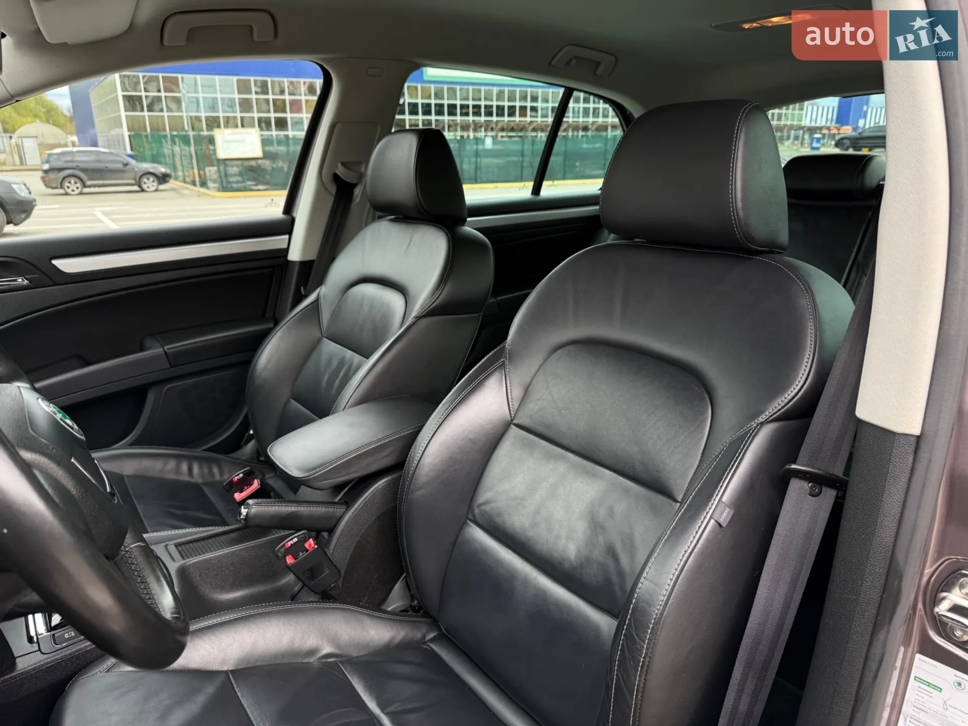 2011 Skoda Superb - мініатюра 35