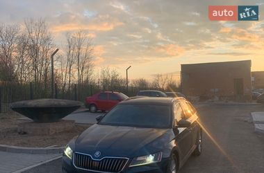 Універсал Skoda Superb 2016 в Рівному