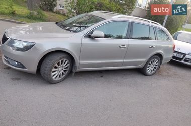 Універсал Skoda Superb 2014 в Тячеві