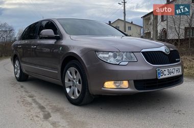 Ліфтбек Skoda Superb 2012 в Львові