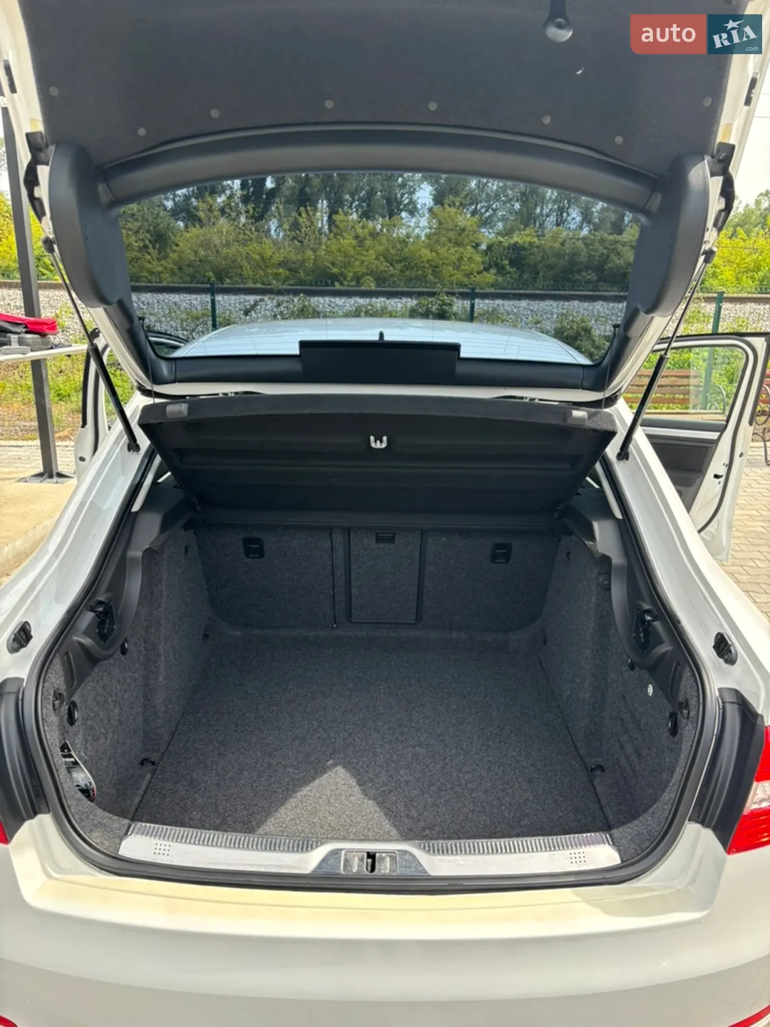2014 Skoda Superb - мініатюра 13