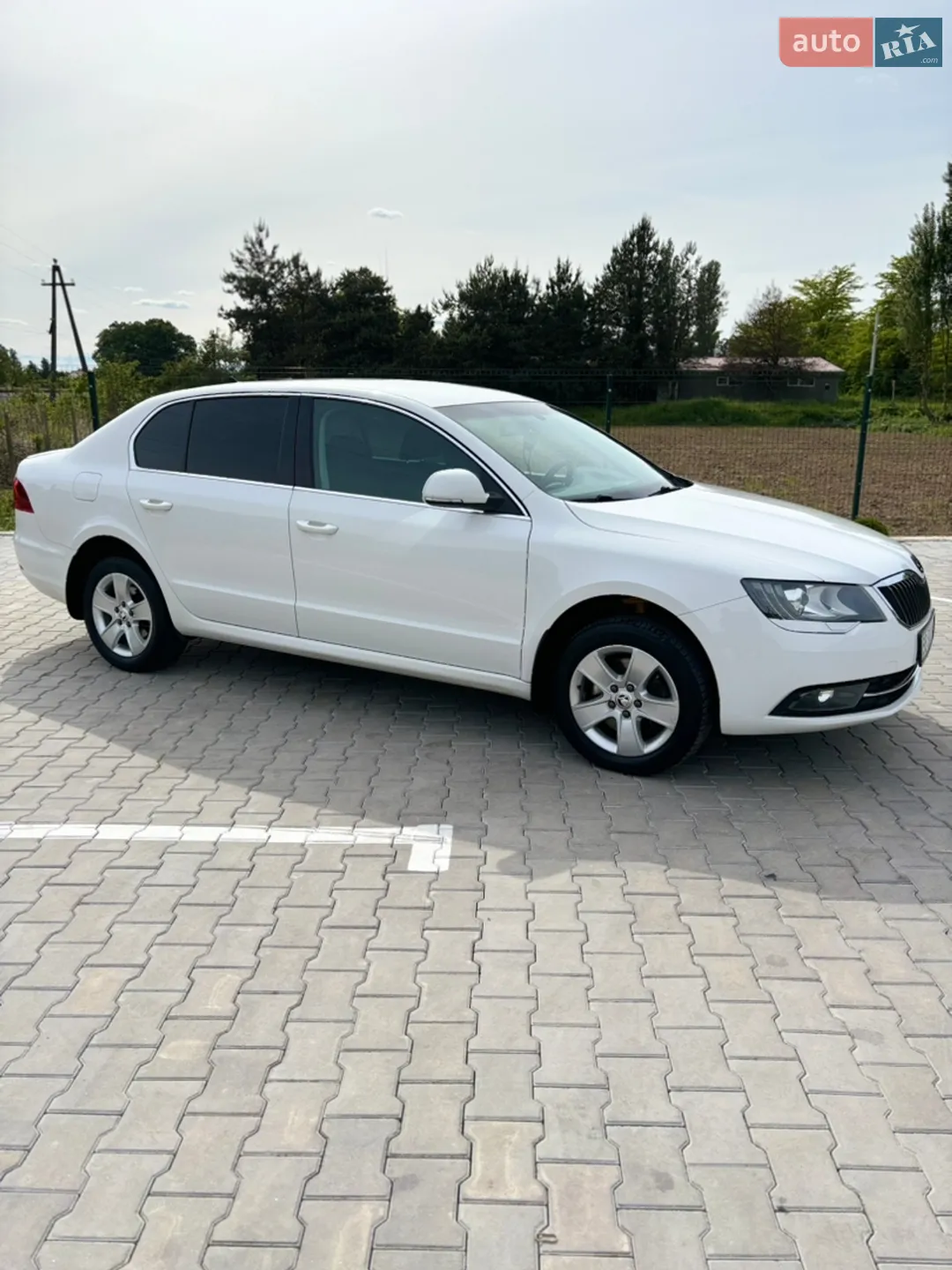 2014 Skoda Superb - мініатюра 2