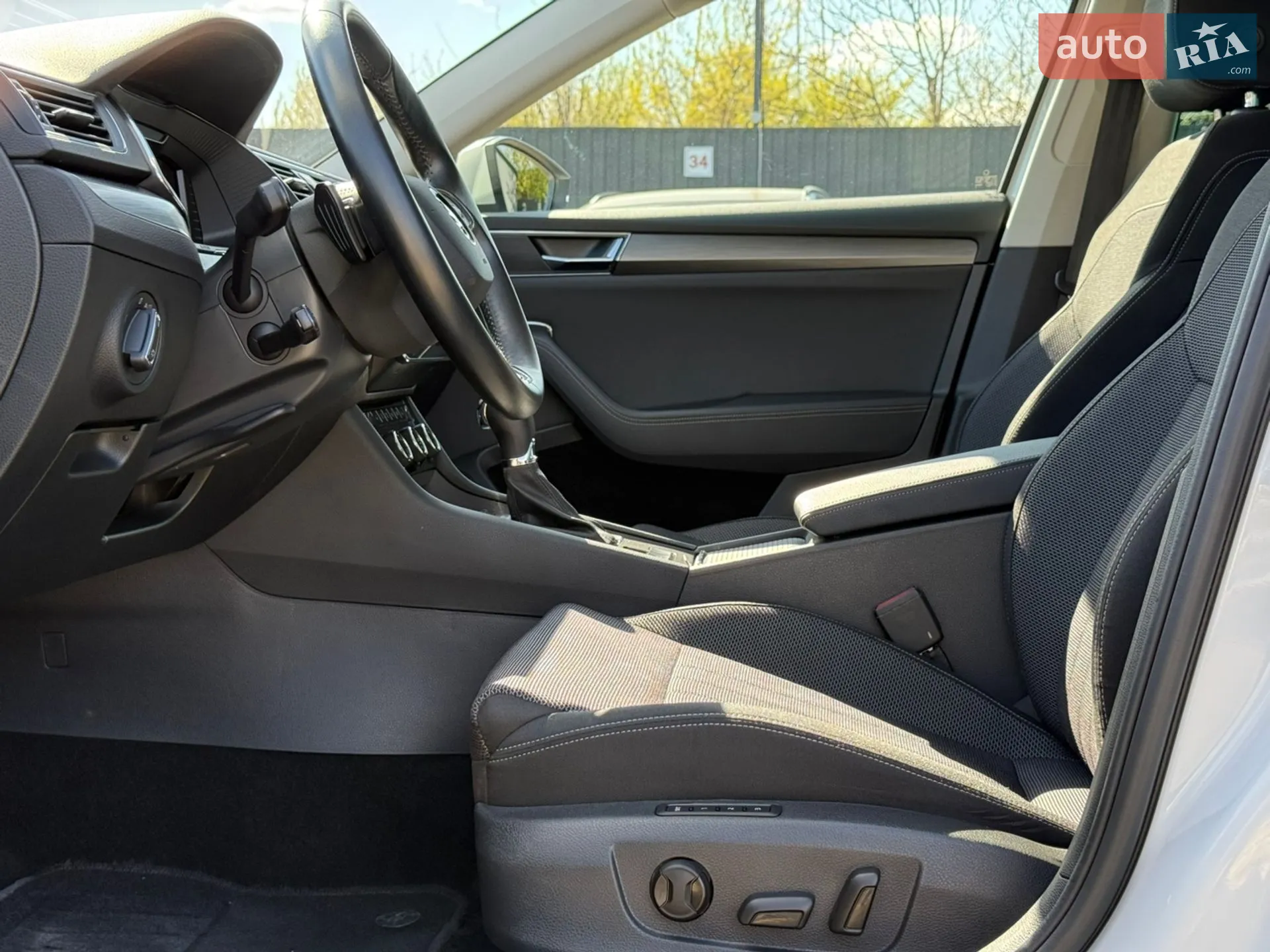2022 Skoda Superb - мініатюра 23