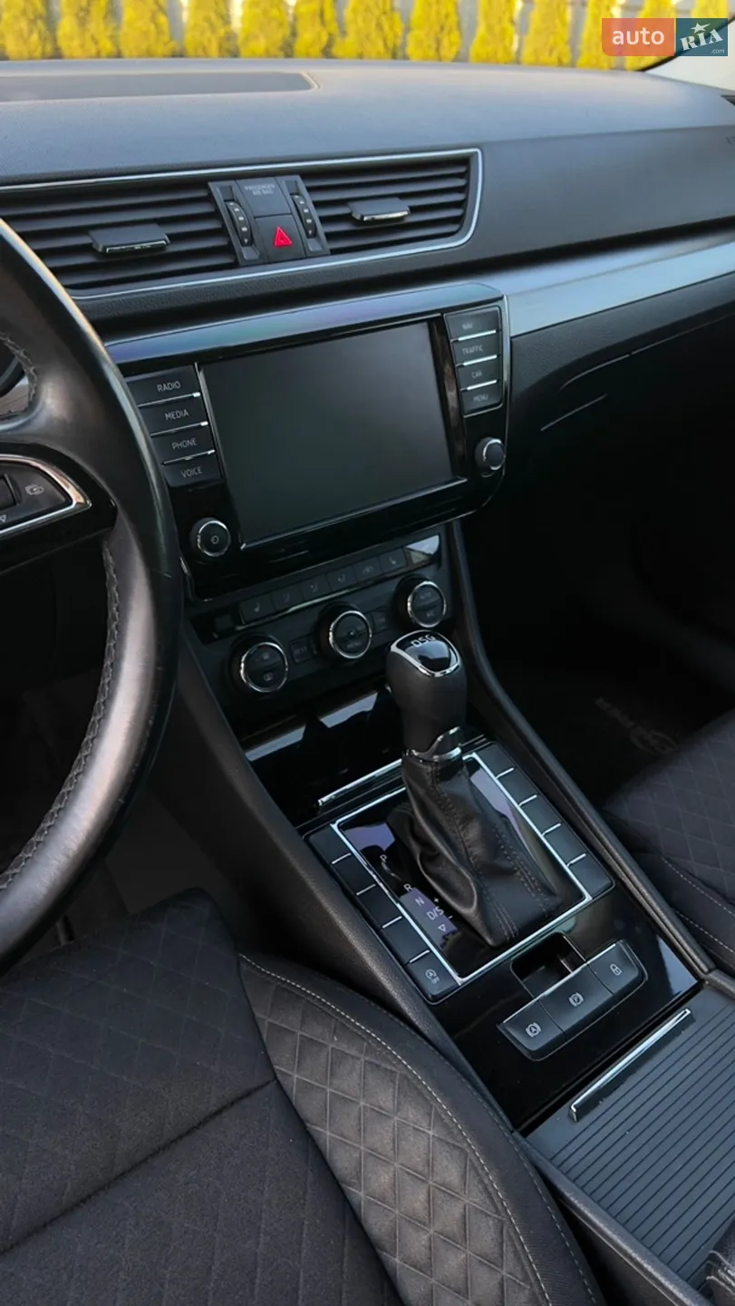 2017 Skoda Superb - мініатюра 15