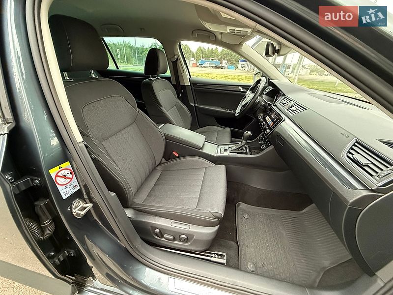 Универсал Skoda Superb 2020 в Ковеле