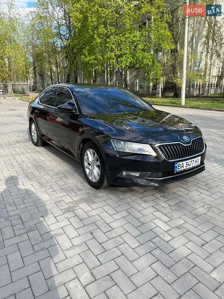 2017 Skoda Superb - мініатюра 13