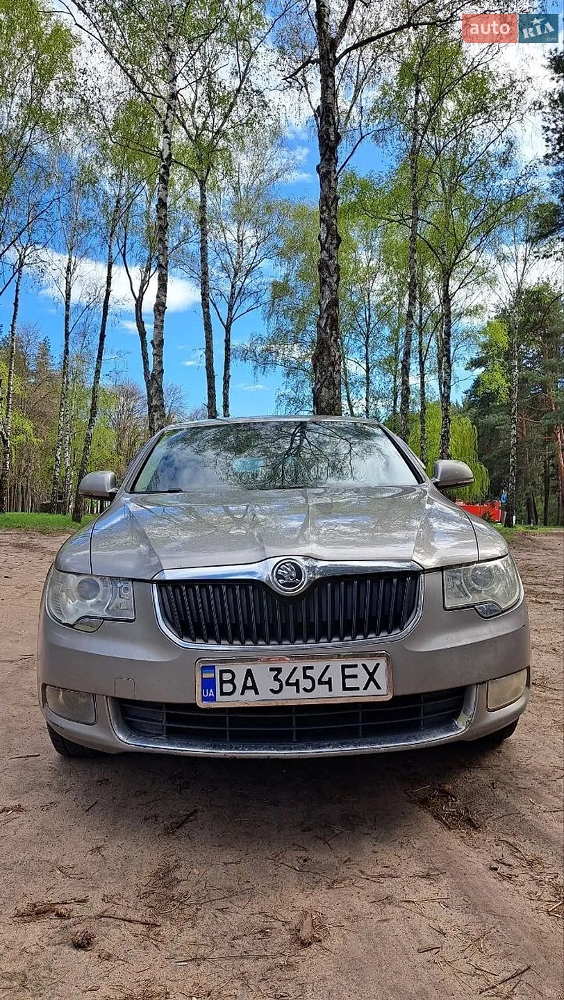 2010 Skoda Superb - мініатюра 7
