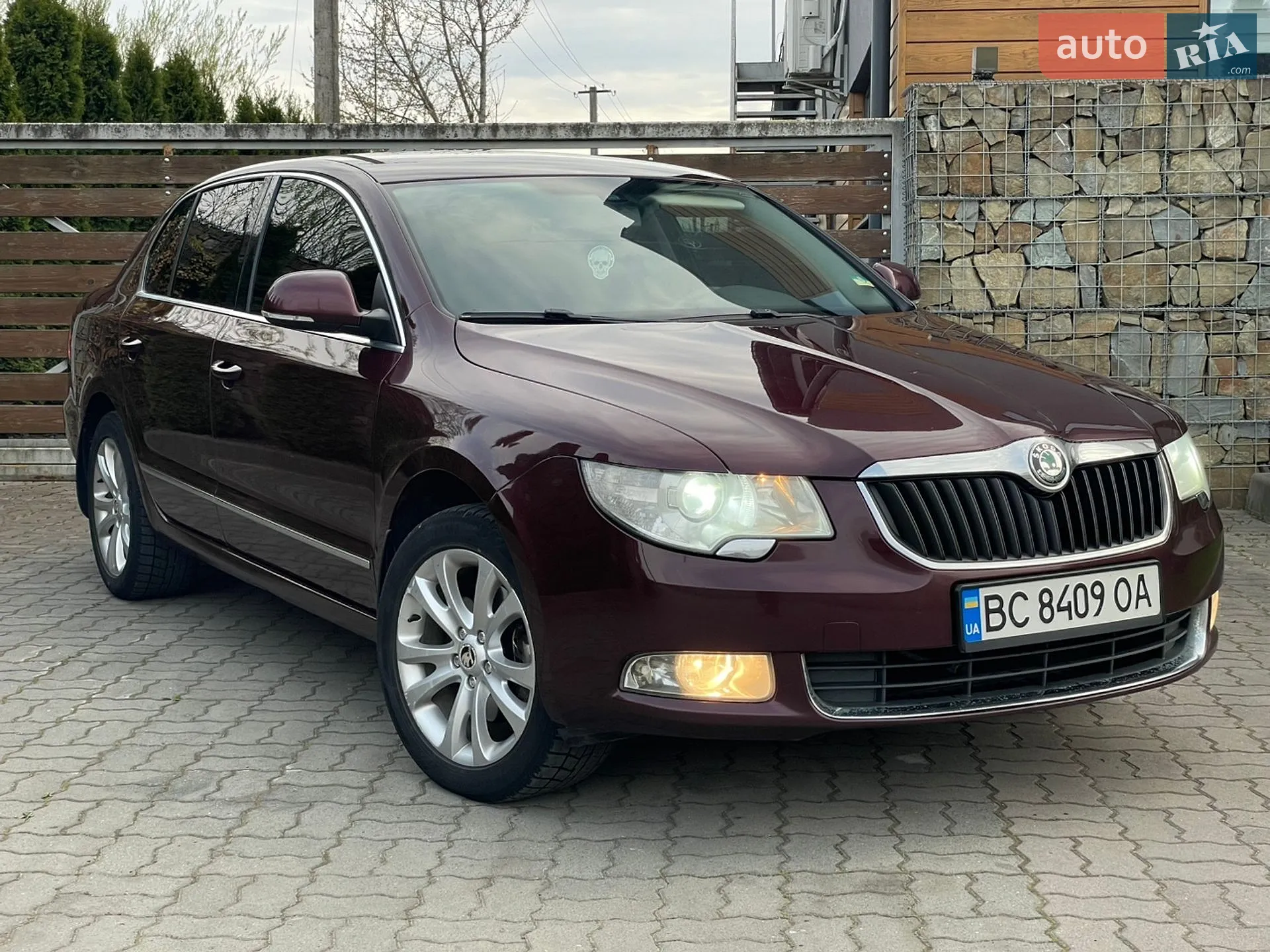 2010 Skoda Superb - мініатюра 18