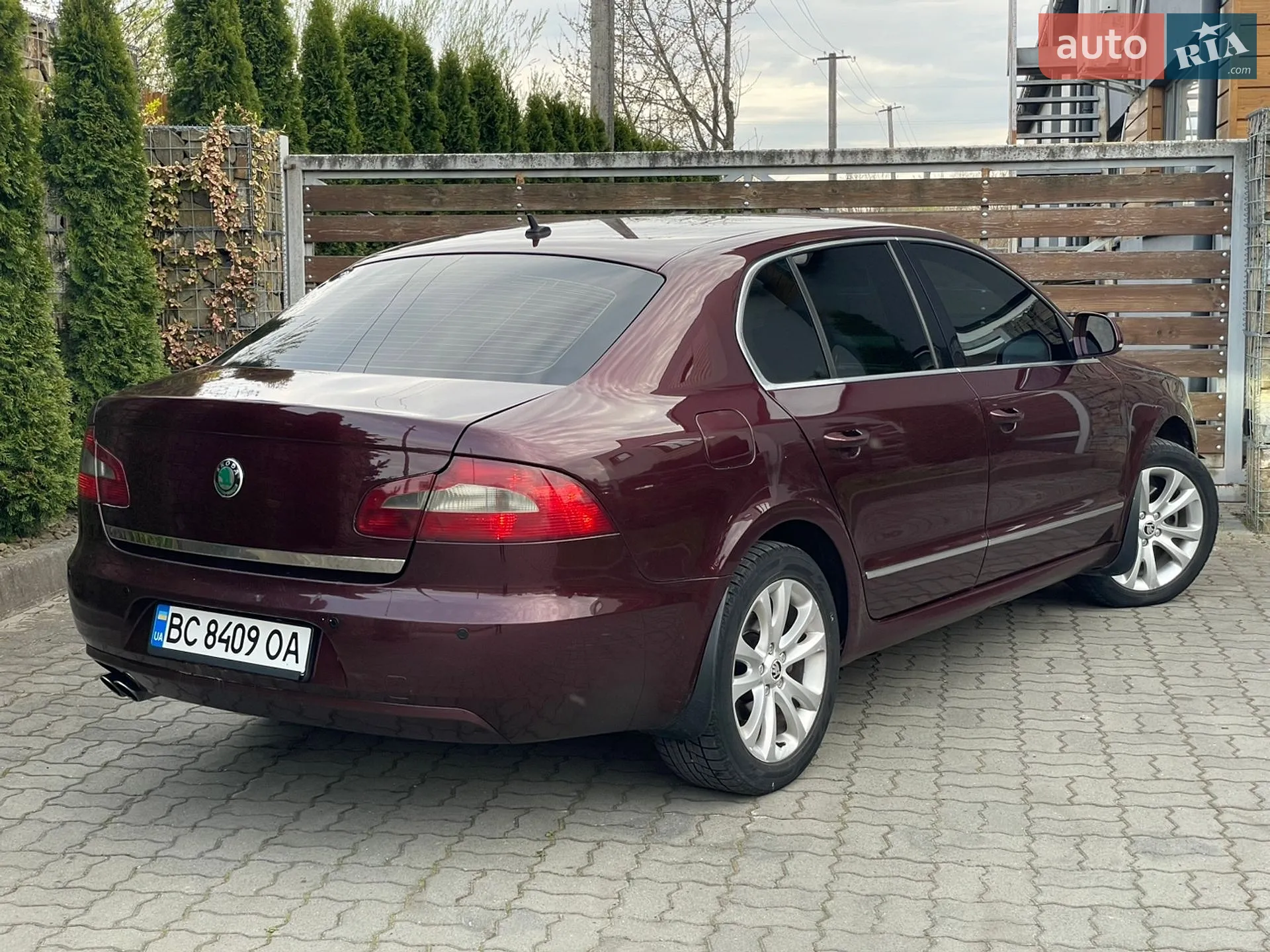 2010 Skoda Superb - мініатюра 22