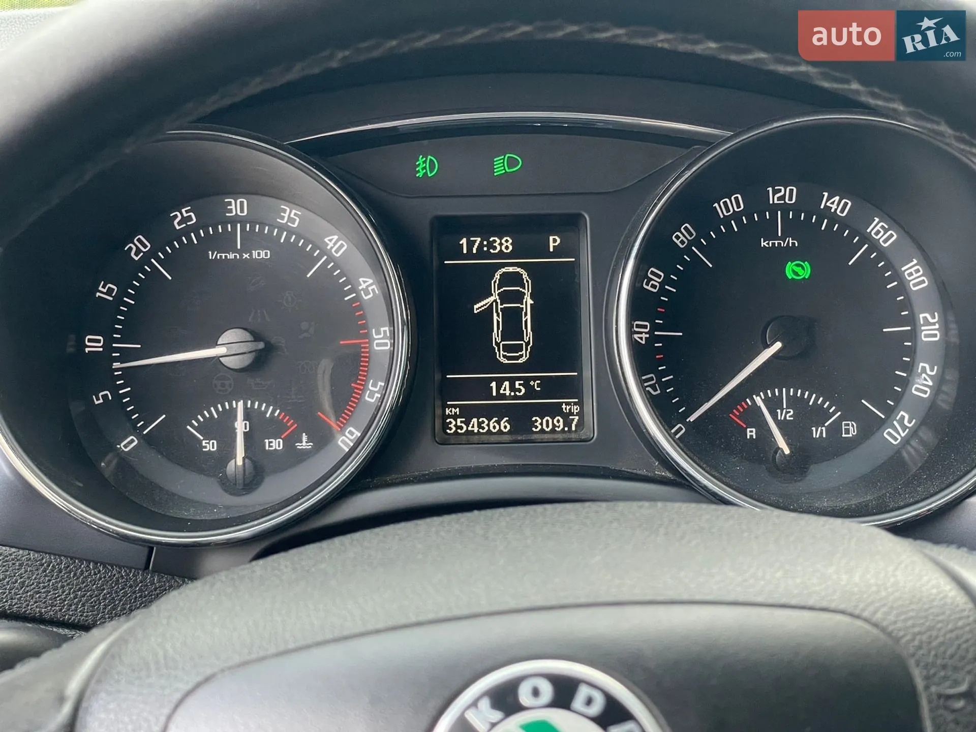 2010 Skoda Superb - мініатюра 39