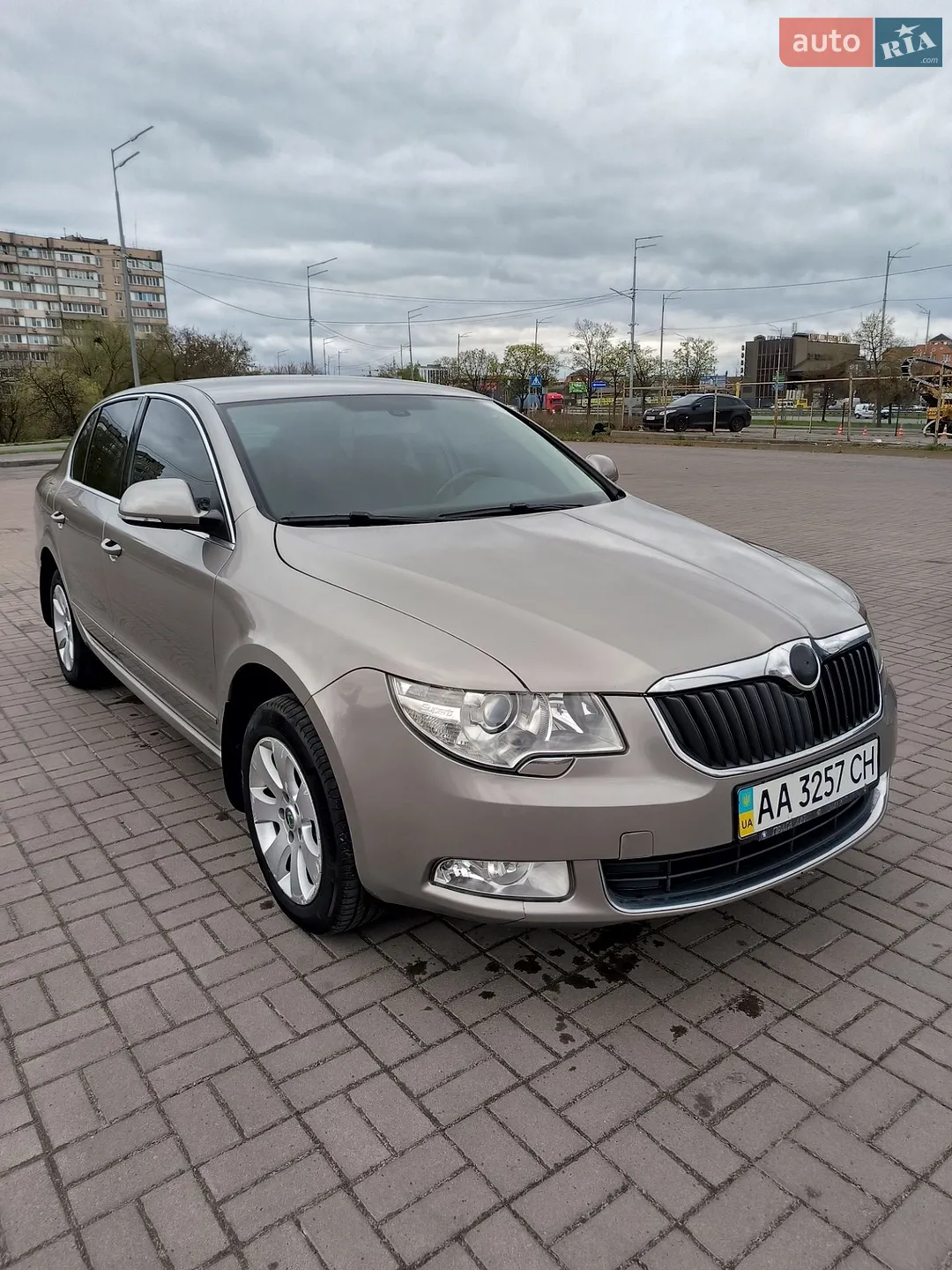 2010 Skoda Superb - мініатюра 5