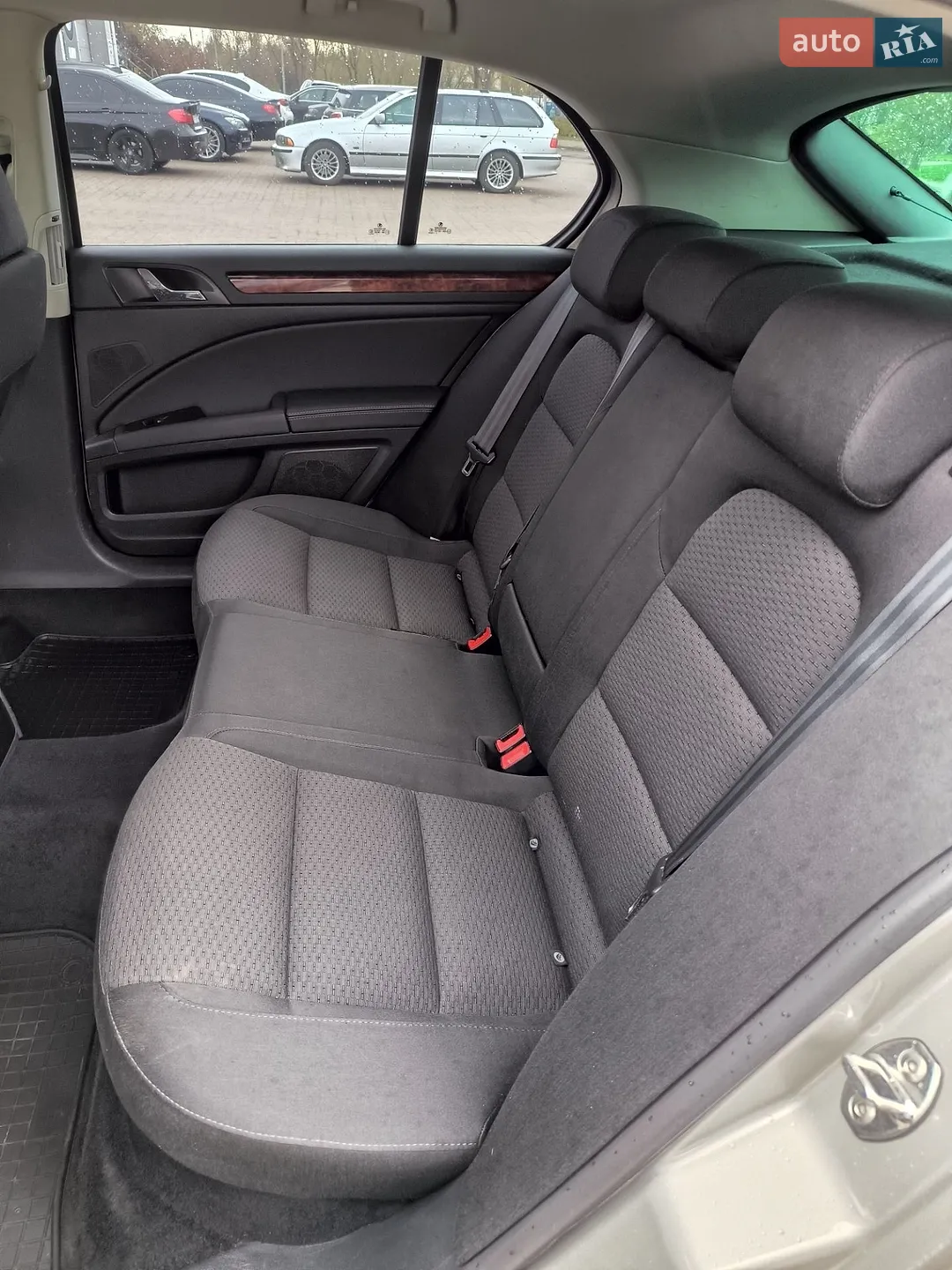 2010 Skoda Superb - мініатюра 25