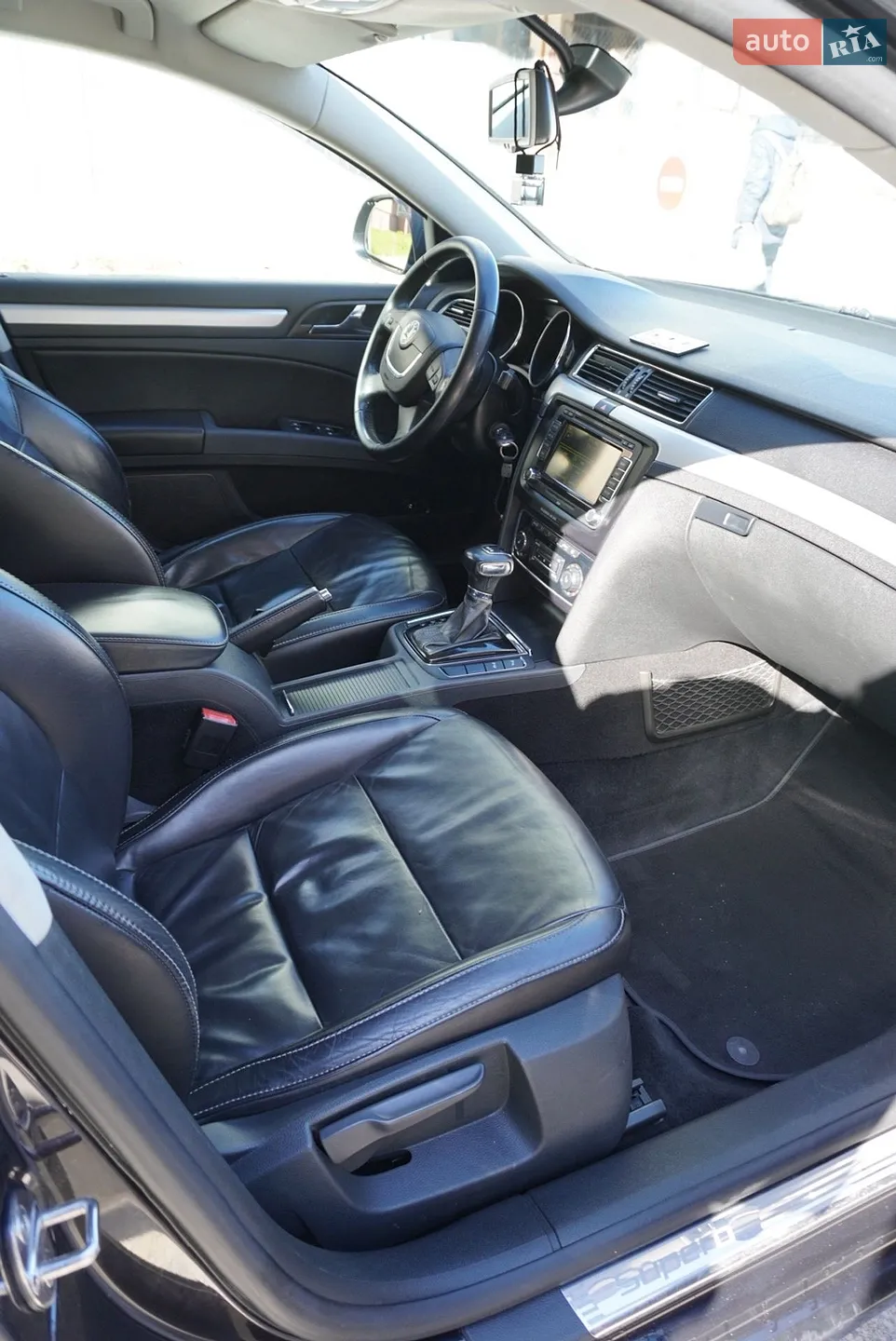 2010 Skoda Superb - мініатюра 26