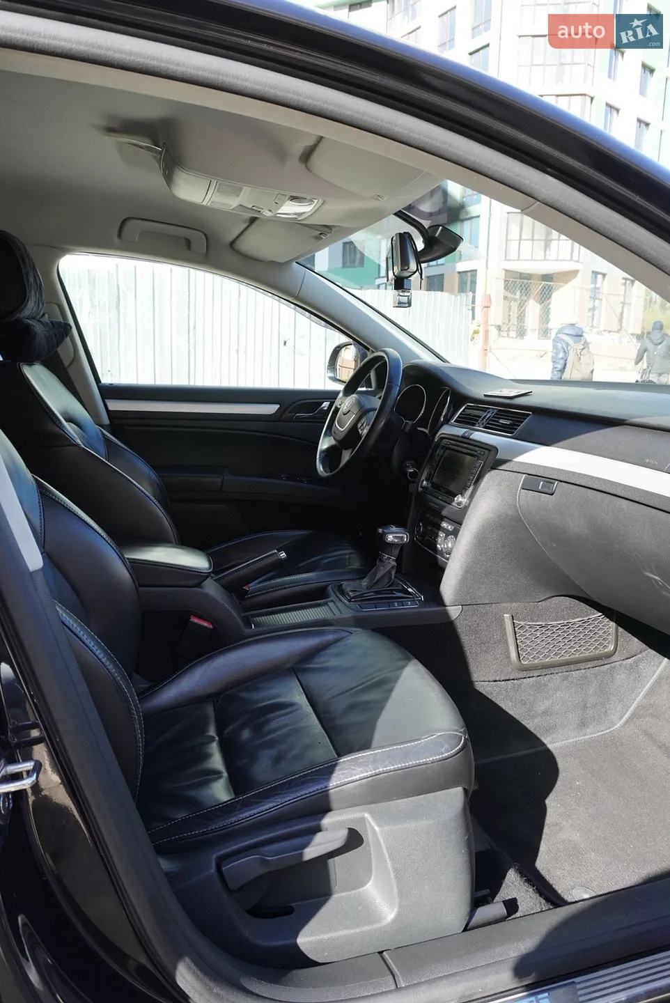 2010 Skoda Superb - мініатюра 31