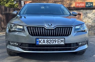 Лифтбек Skoda Superb 2015 в Виннице