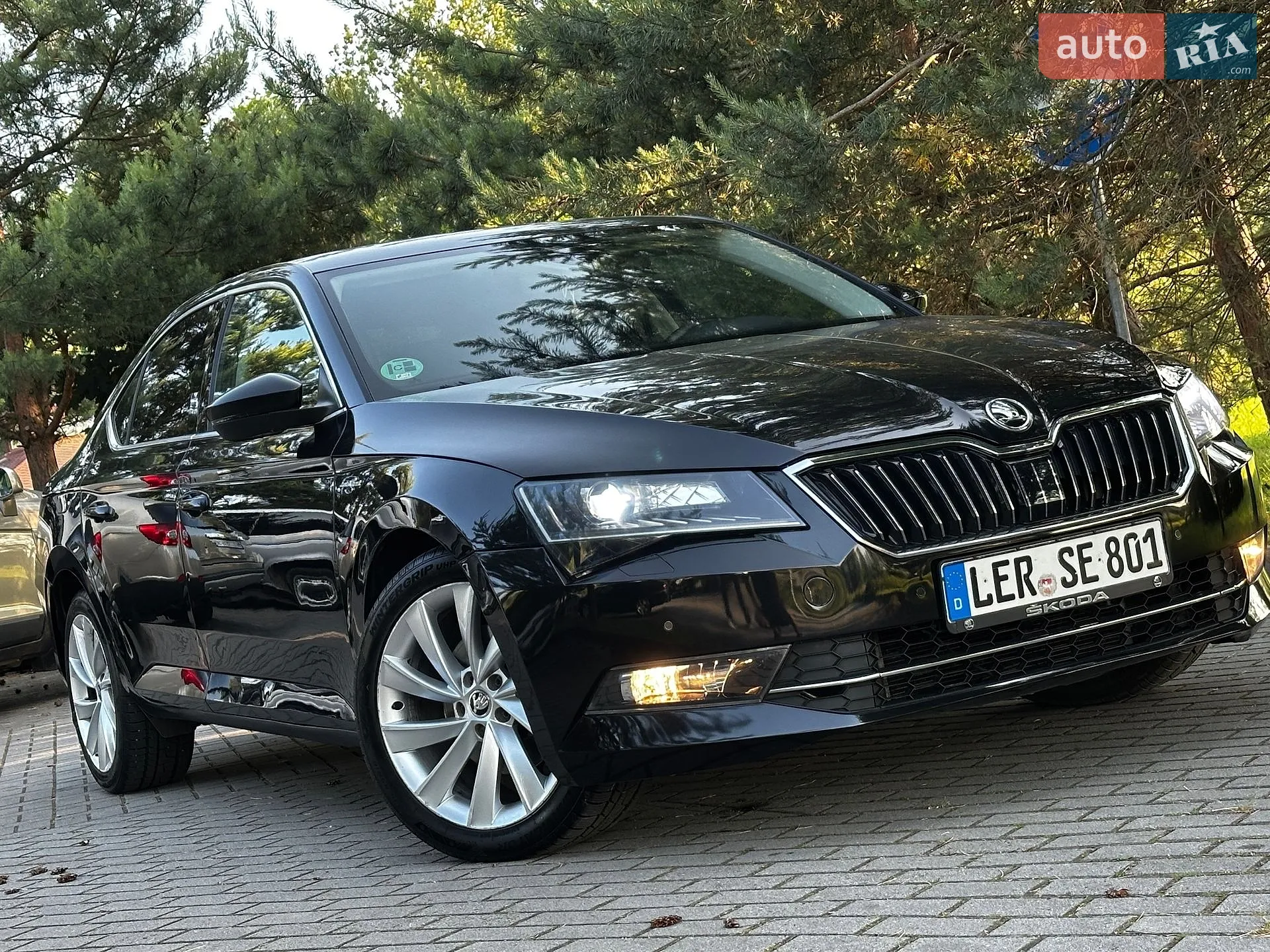 2016 Skoda Superb - мініатюра 3