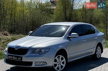 Лифтбек Skoda Superb 2010 в Львове