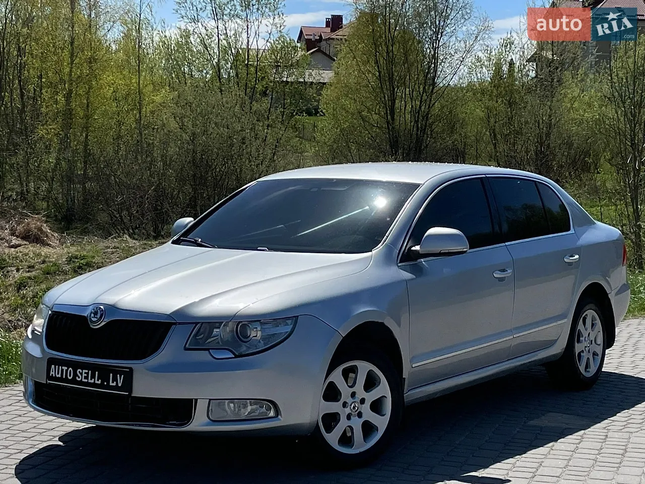 2011 Skoda Superb - мініатюра 16