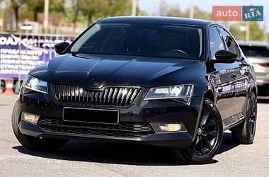 Лифтбек Skoda Superb 2017 в Кривом Роге
