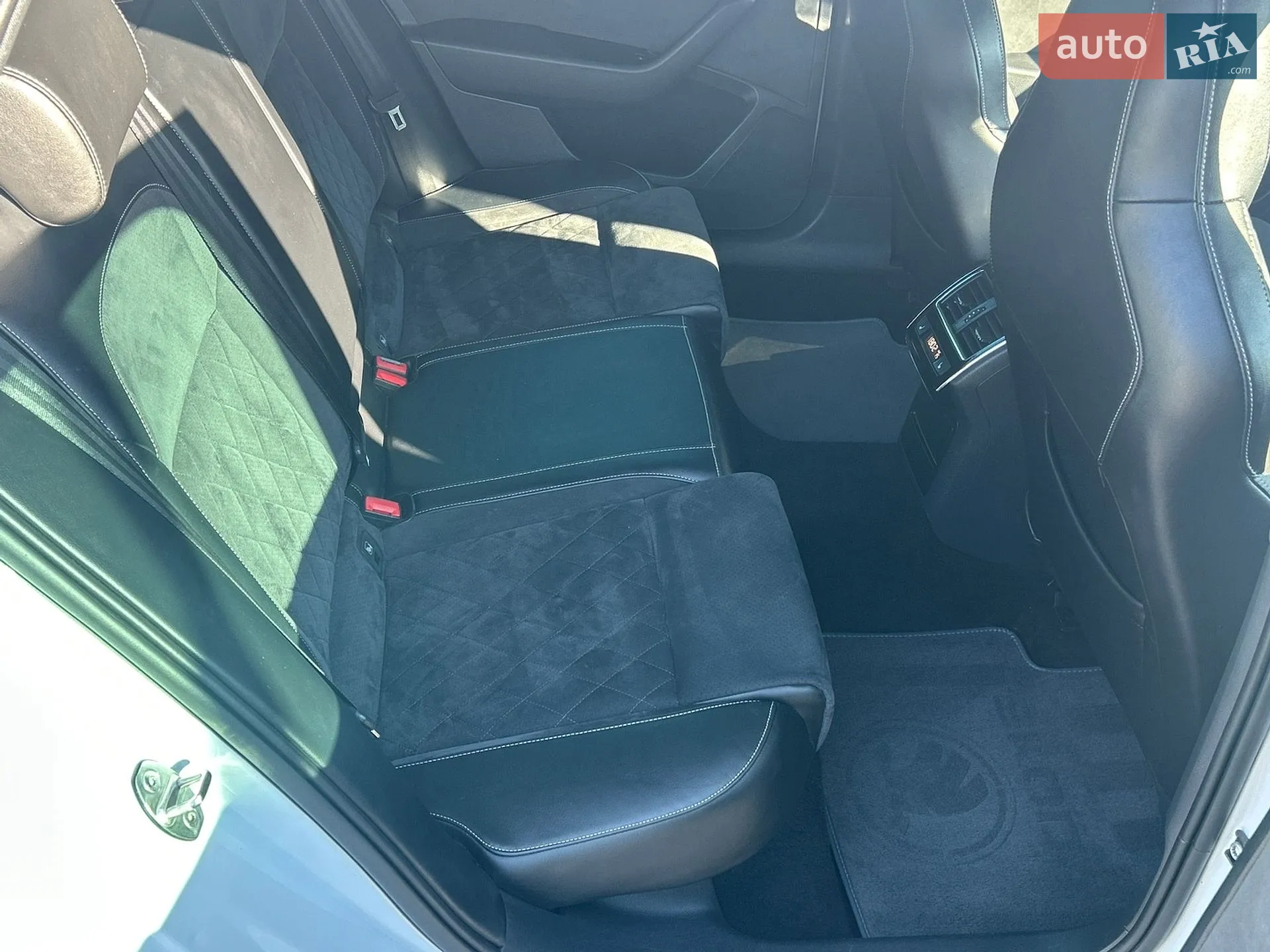 2018 Skoda Superb - мініатюра 48