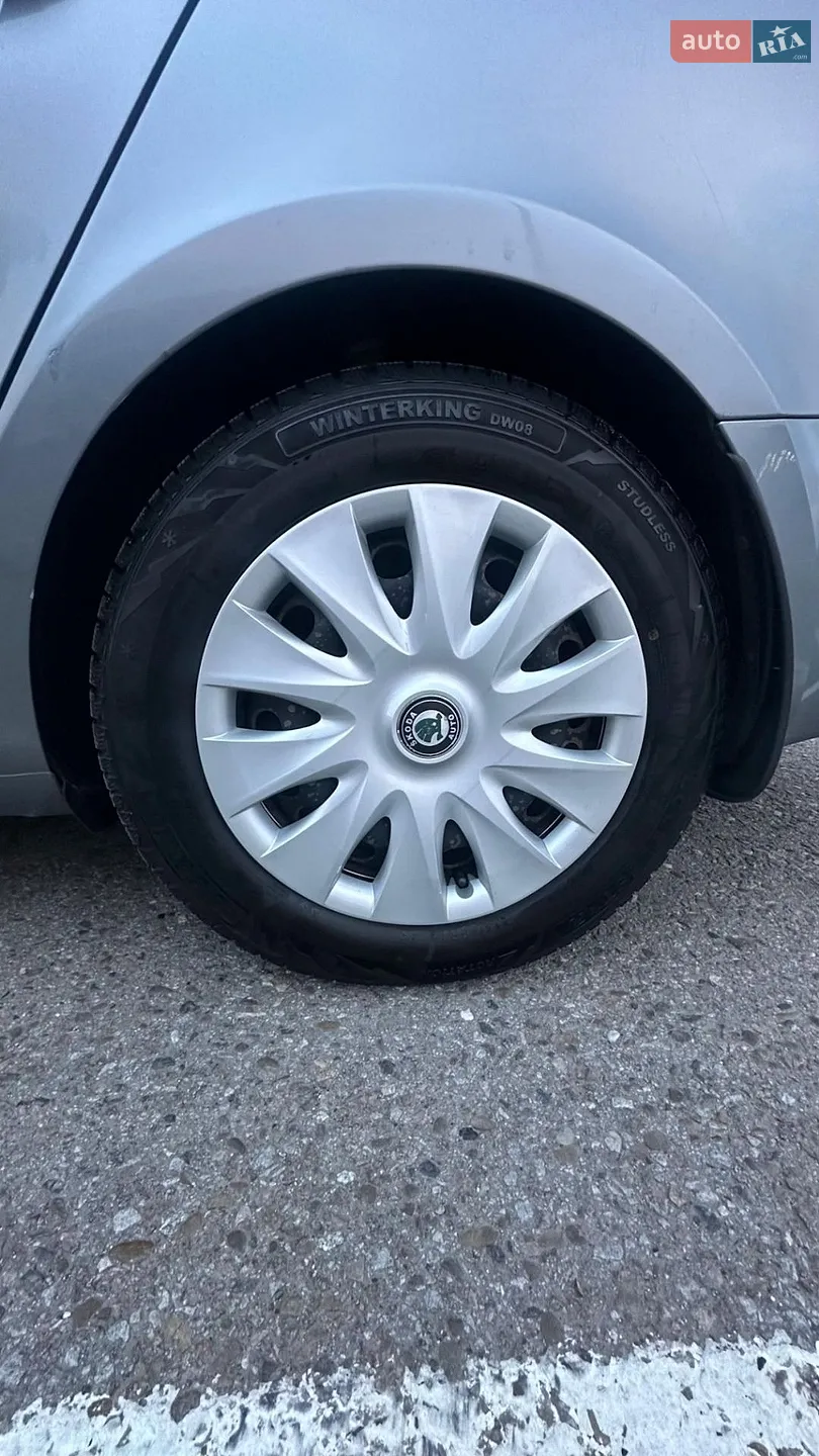 2011 Skoda Superb - мініатюра 23