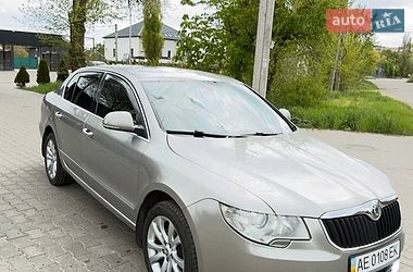 Лифтбек Skoda Superb 2013 в Кривом Роге