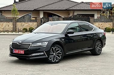 Лифтбек Skoda Superb 2022 в Ровно