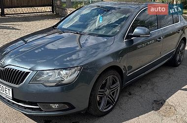 Лифтбек Skoda Superb 2013 в Первомайске
