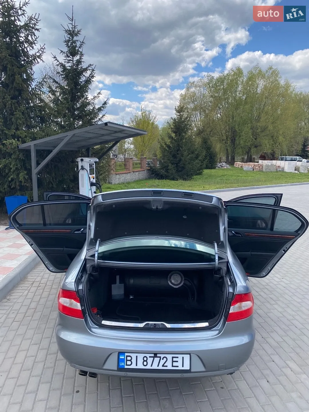 2011 Skoda Superb - мініатюра 10