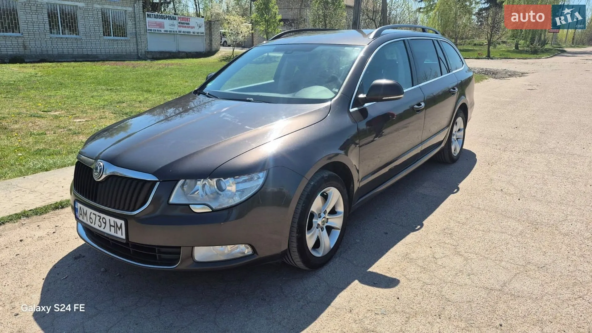 2011 Skoda Superb - мініатюра 2