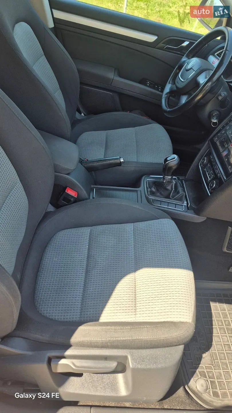 2011 Skoda Superb - мініатюра 18
