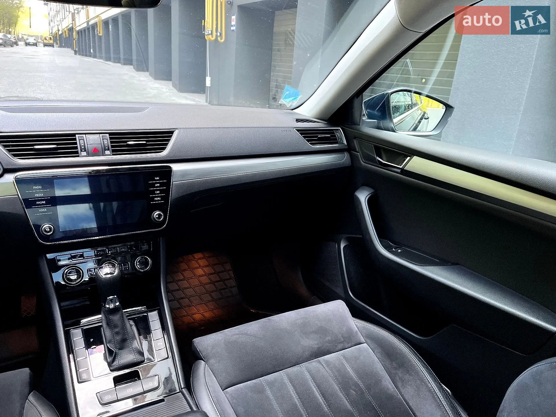 2018 Skoda Superb - мініатюра 36