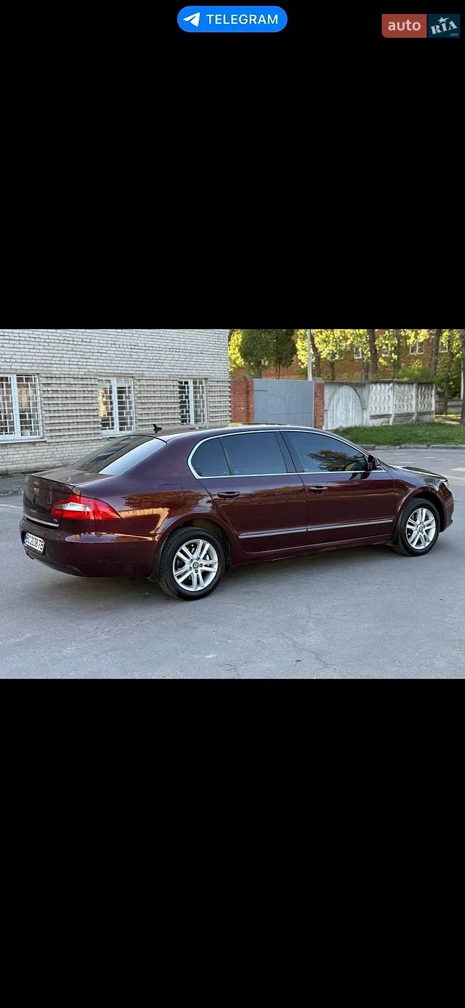 2010 Skoda Superb - мініатюра 3