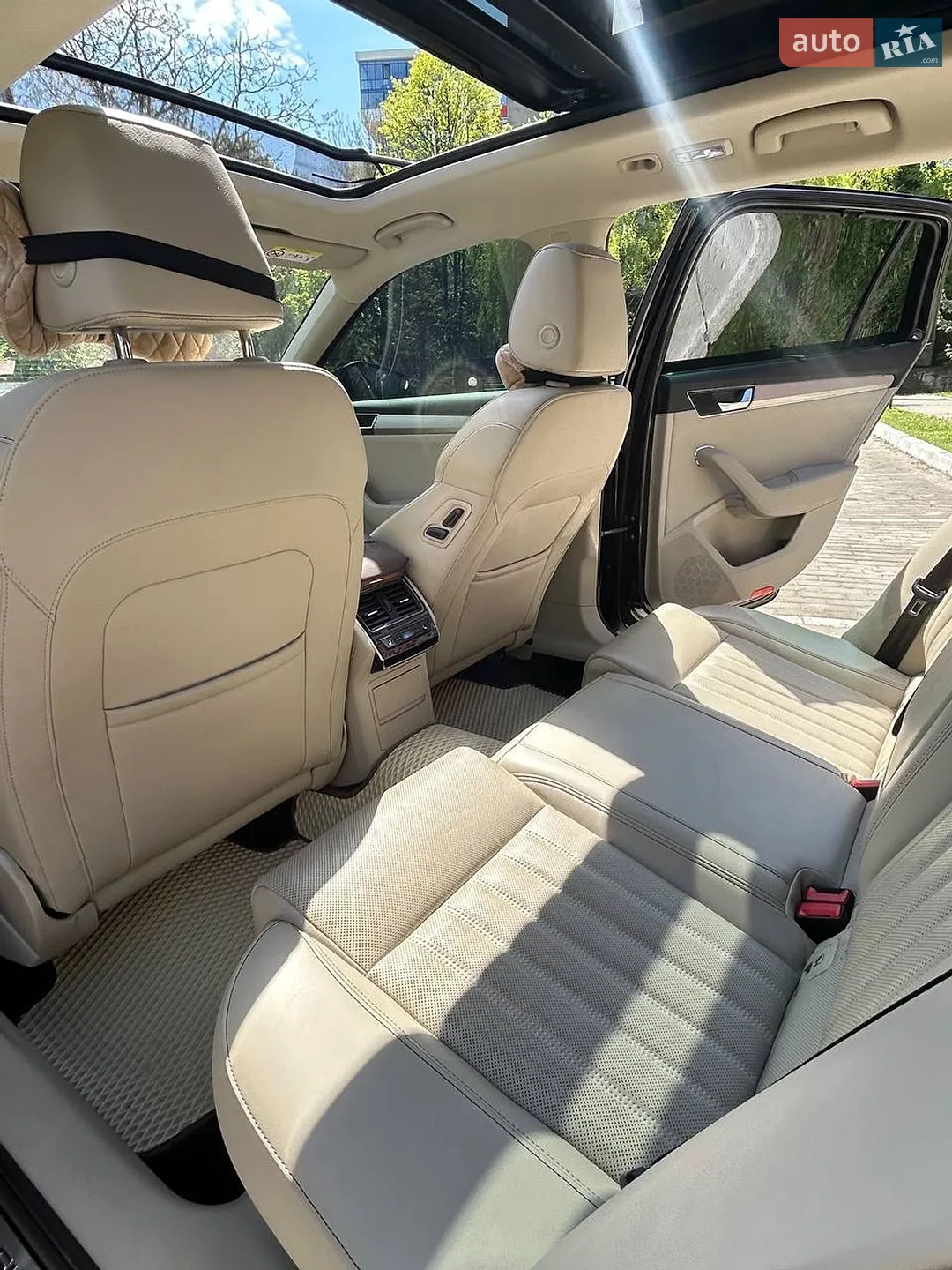 2019 Skoda Superb - мініатюра 8