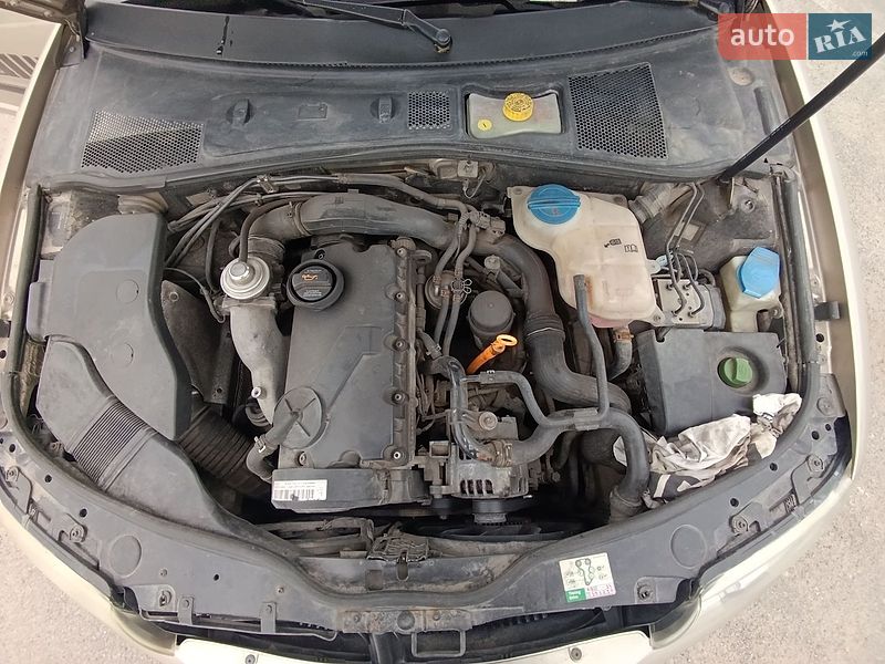 Лифтбек Skoda Superb 2005 в Заставной
